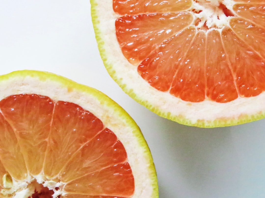 Beneficios del agua con limón